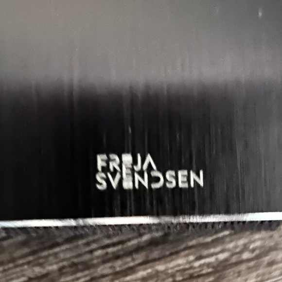 Red and White Keep Calm Minimalist Wallet - Picture 7 of 7